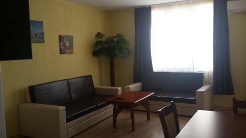 Yana Apartments