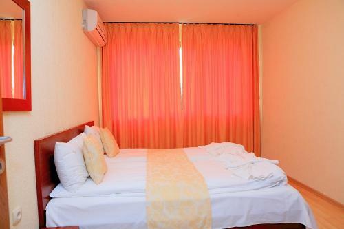 Hostal Guest Rooms Vais