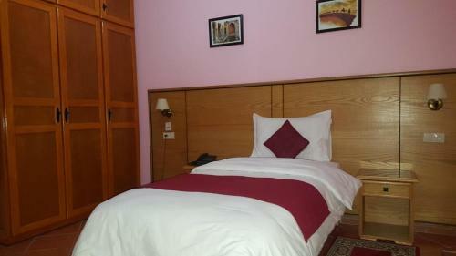 Sary's Hotel