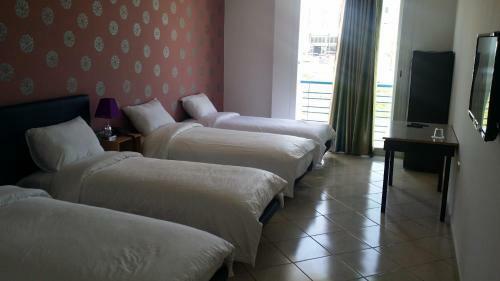 Free Zone Hotel