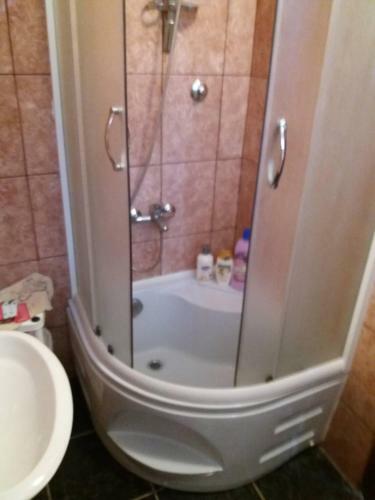 Hostal Apartments Beka