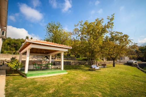 Holiday Home Uphill Glavanovic