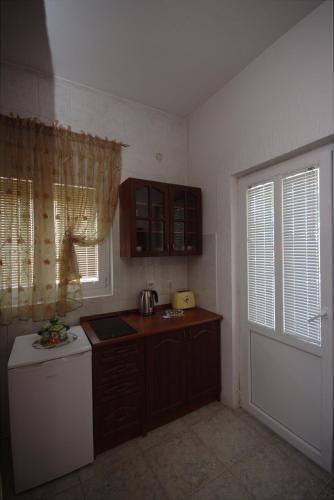 Hostal Apartments Astel