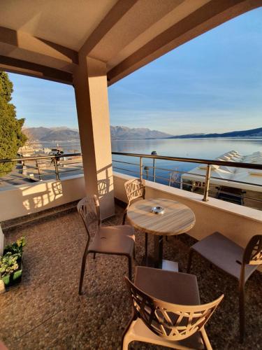 Hostal Guesthouse Jedinica Damjanovic