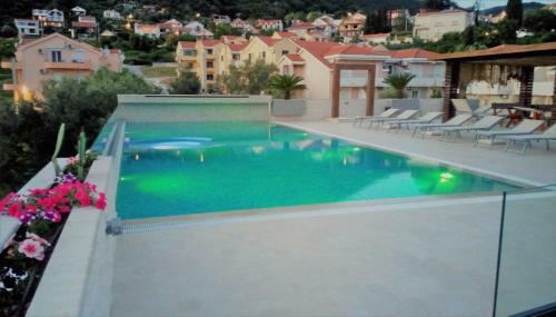 Apartment Sun Village Goran