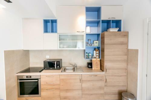 Athos Apartments
