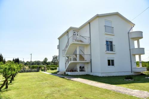 Sunrise Apartments