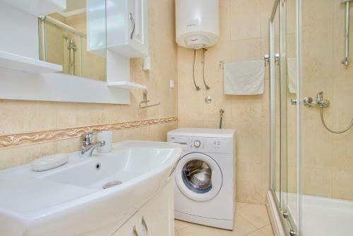 Sea Star Luxury Apartment