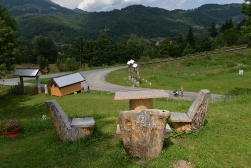 Camp Rabrenovi?