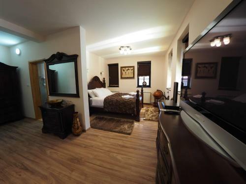 Hostal Guest House Don-lux