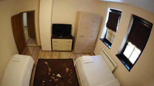 Hostal Guest House Don-lux