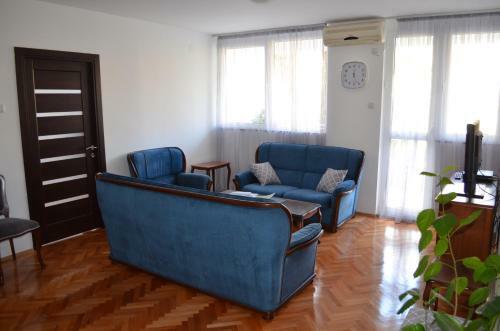 Nice Place - Newtown Apartment