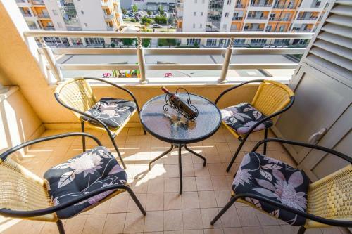 Delta Capital Apartment