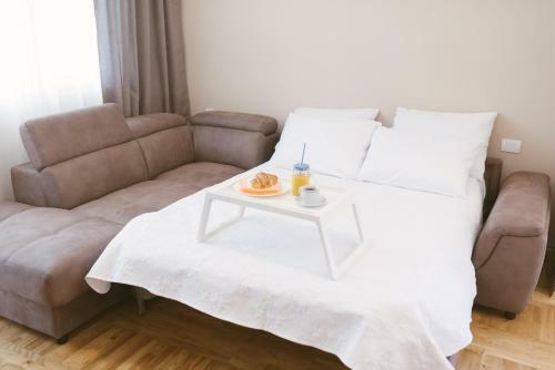 Apartment Luxury Explorer