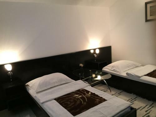 Hostal Guest House Dragovi?