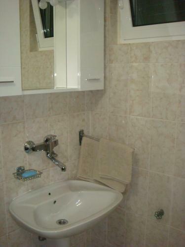 Hostal Guest House Dragovi?