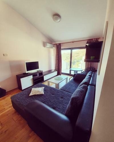 Leea Apartments