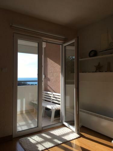 Sunny Apartment Pr?no-milo?er