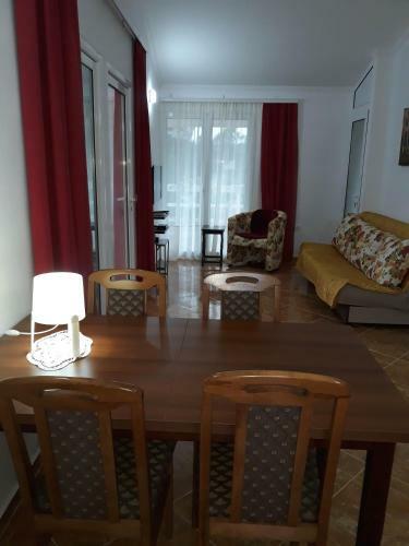Hostal Apartments Jovanic With 2 Bedrooms