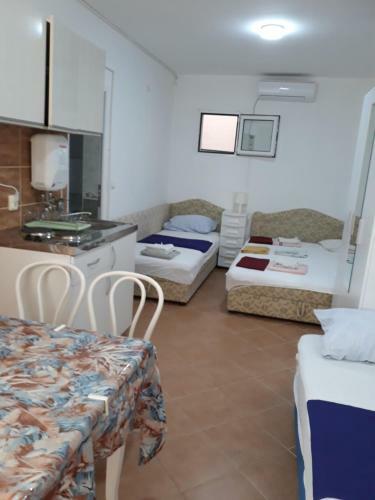 Hostal Apartments Jovanic With 2 Bedrooms