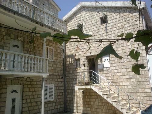 Apartments Milutin