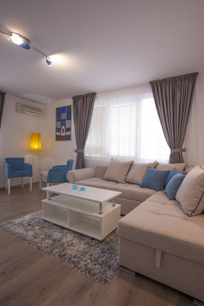 Apartments Grand