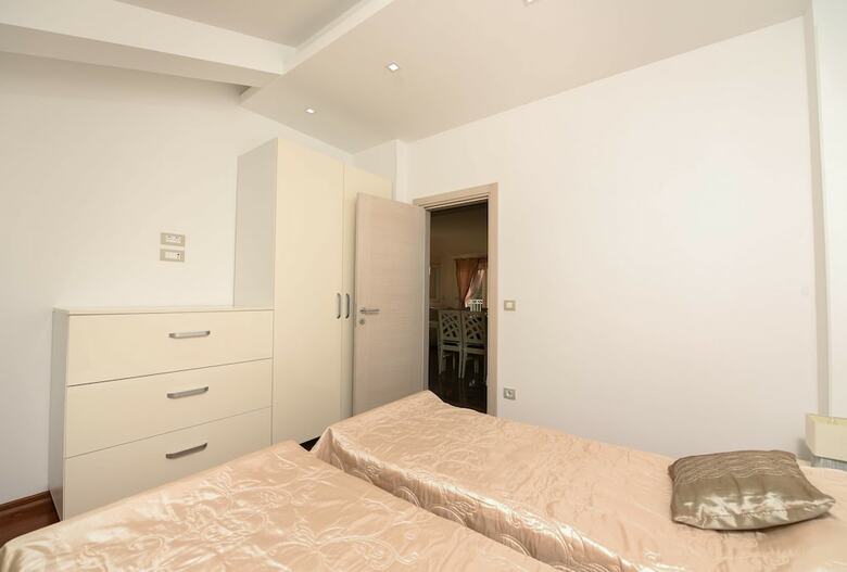 Sea Point Apartments II