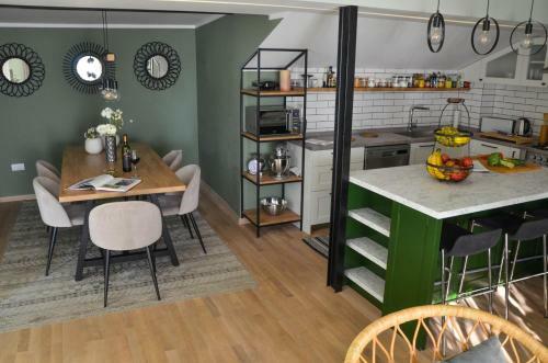 Apartamentos Golden Eagle