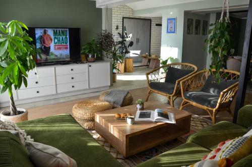 Apartamentos Golden Eagle