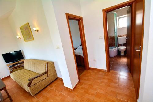 Apartments Marinic2