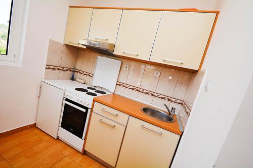 Apartments Marinic2