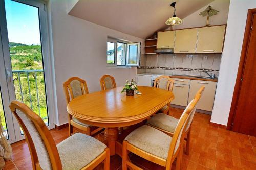 Apartments Marinic2