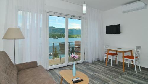 Apartments Edera