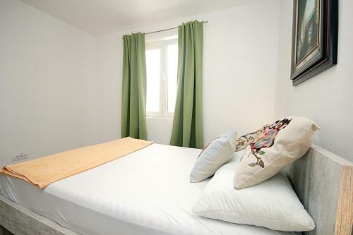 Apartments Mirko