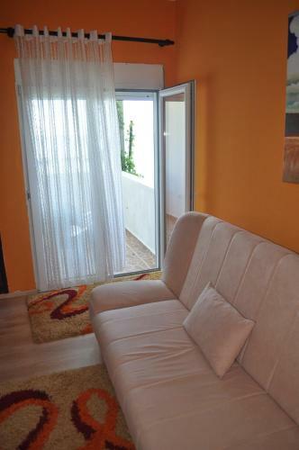 Apartment Mira