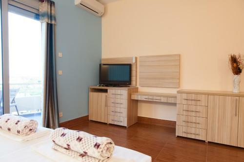 Hotel Blue Moon