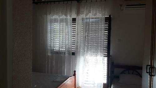 Hostal Guesthouse Sinani