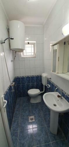 Hostal Apartments Cota Guesthouse