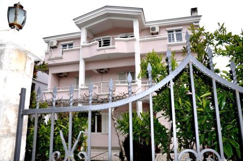 Apartments Perezaj