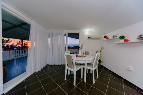 Apartments Vila Tramonto