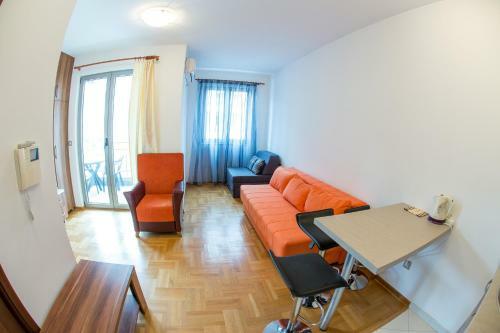Apartment Bolero