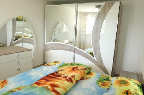 Apartment Yaring