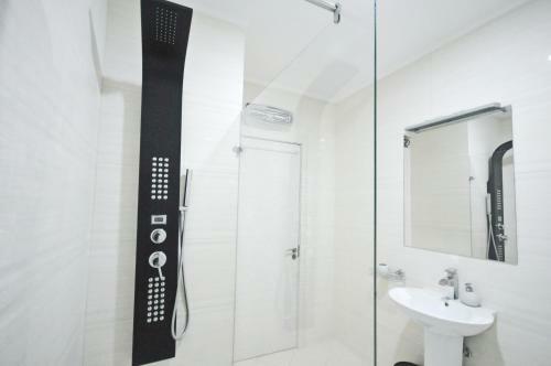 Sea Breeze Lux Apartments