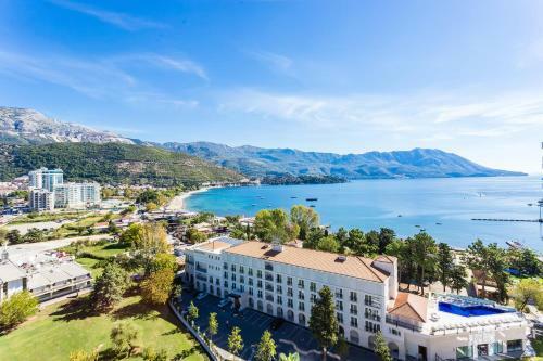 Primus Apartments Impera