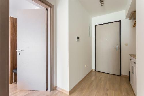 Primus Apartments Impera