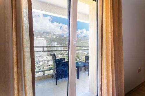 Primus Apartments Impera