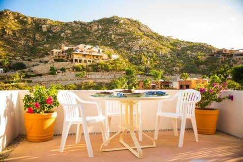 Short Walk To Downtown&beach From Villa Serrana