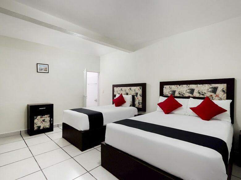 Hotel Firenze Near Centro Medico Jojutla