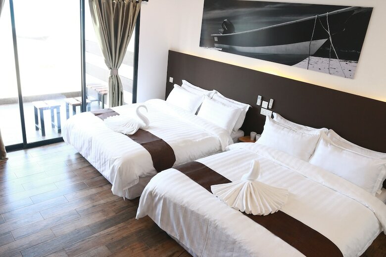 Hotel The Barat Tioman Beach Resort