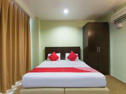 Oyo 1102 Amani Hotel